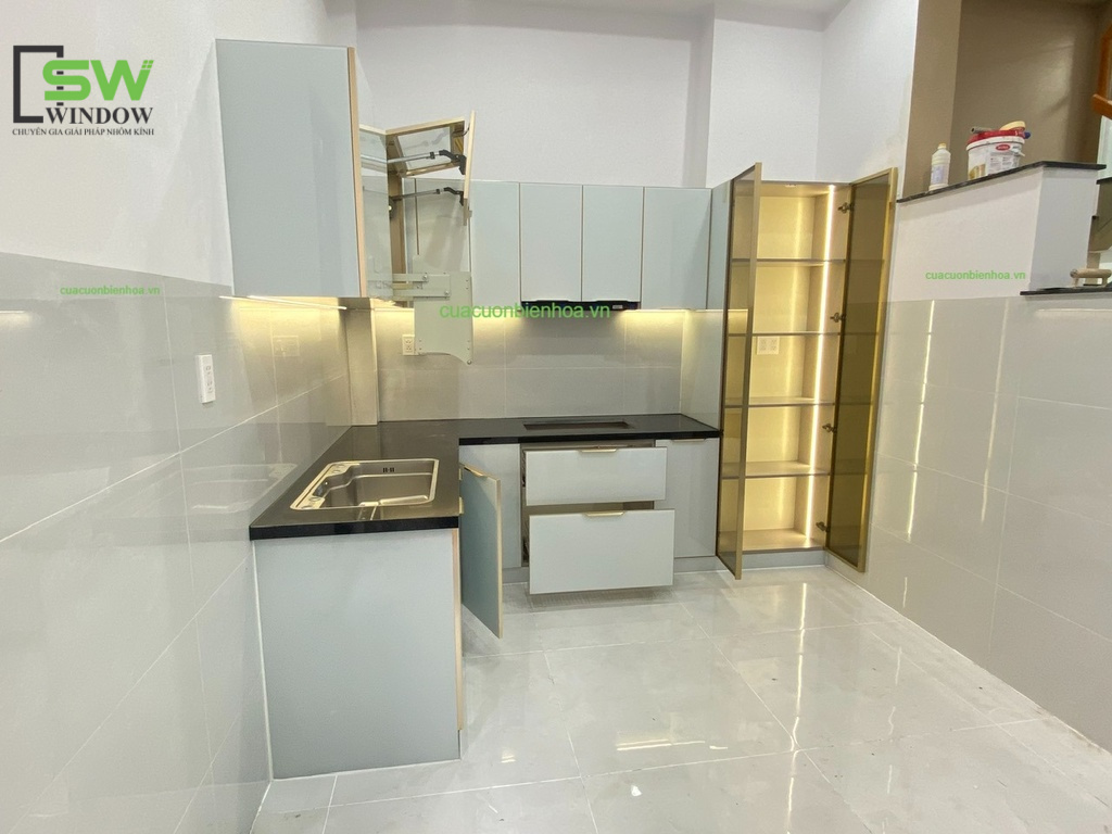 Tủ bếp nhôm cánh kính