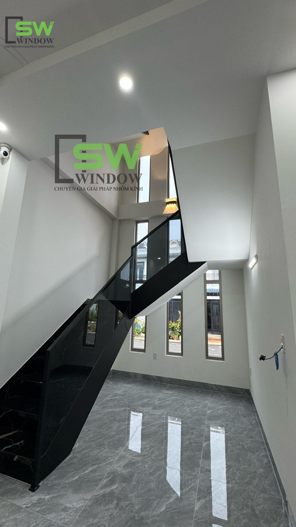 cầu thang kính tay vịn nhôm