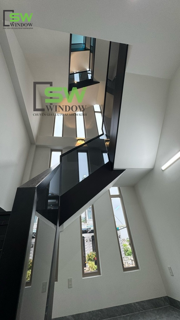 cầu thang máng nhôm