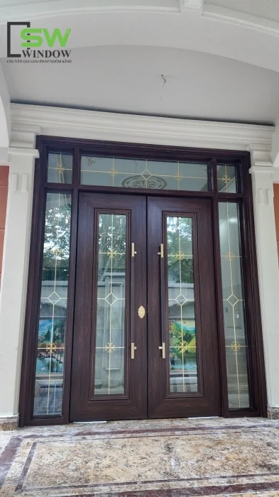 CỬA NHÔM THỦY LỰC VÂN GỖ TRẮC